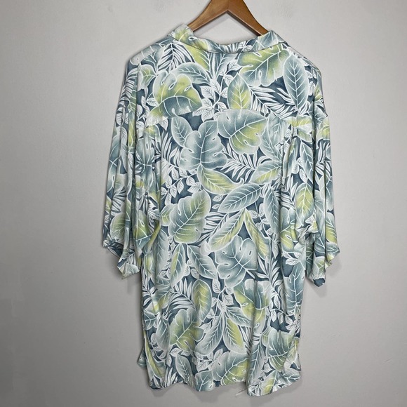 Third Coast Printed Button Down Short Sleeve Collared Shirt XL Blue Green - Picture 2 of 5